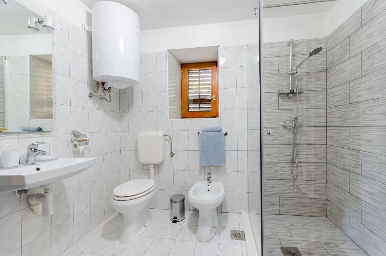 Apartment Josip Пломин Екстериор снимка