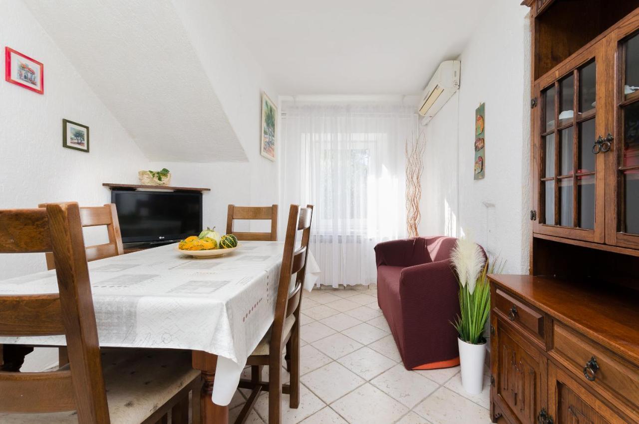 Apartment Josip Пломин Екстериор снимка
