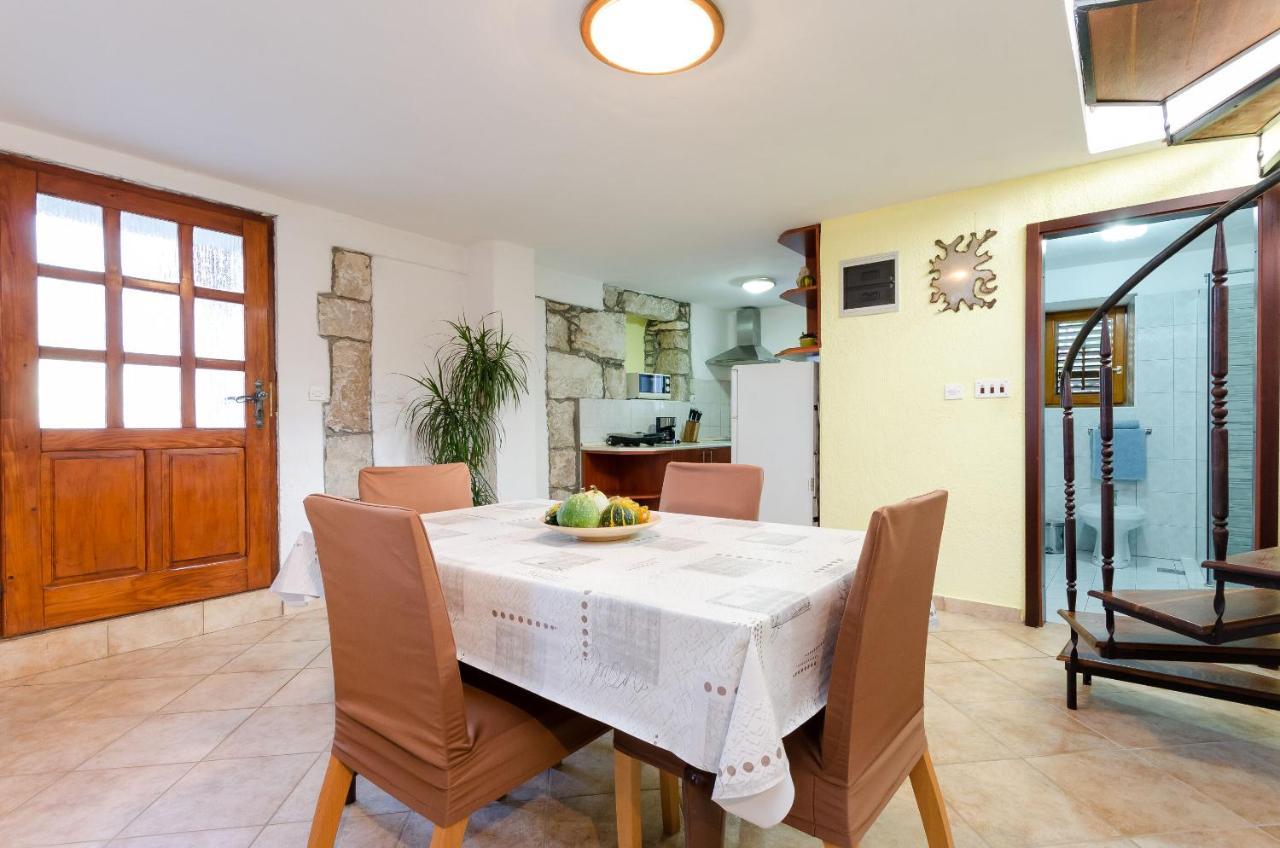 Apartment Josip Пломин Екстериор снимка