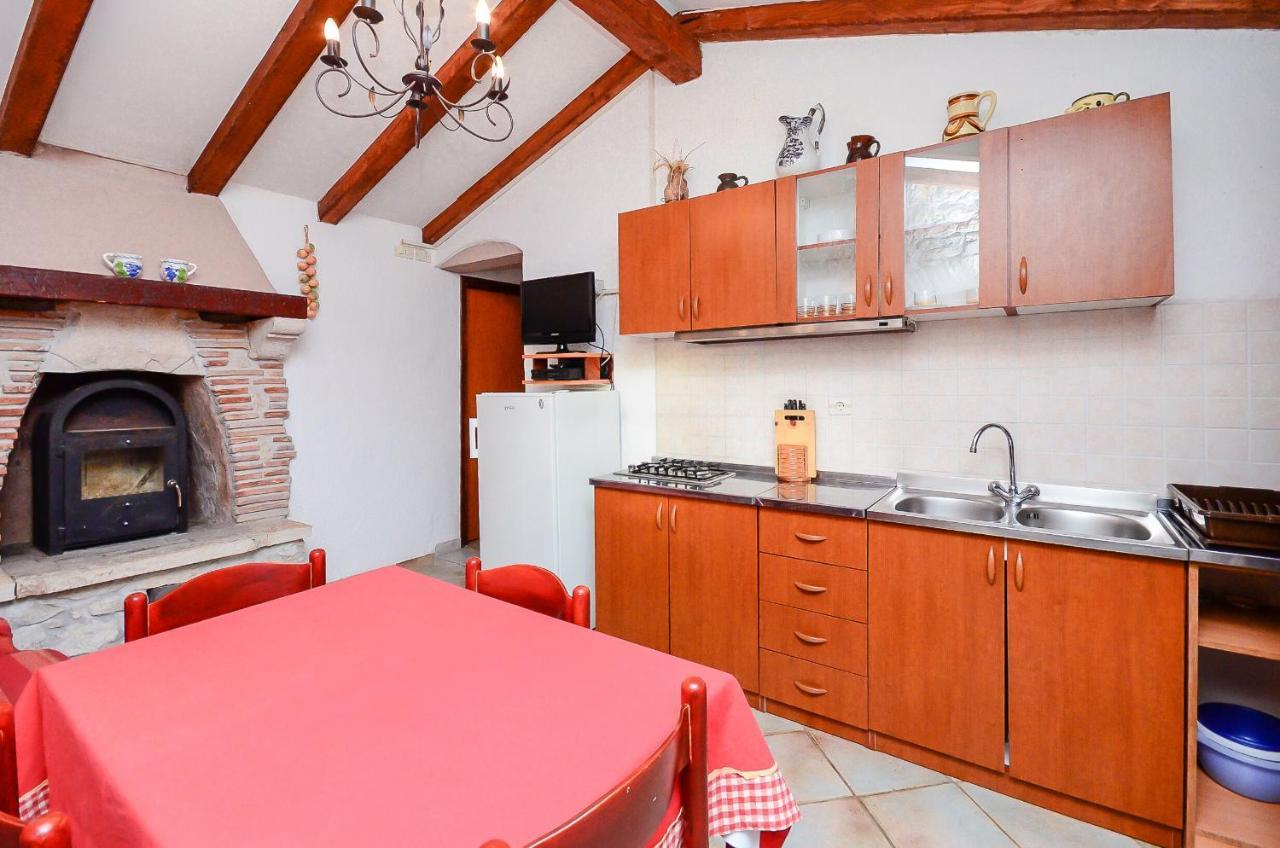 Apartment Josip Пломин Екстериор снимка